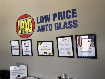 auto glass repair College Station